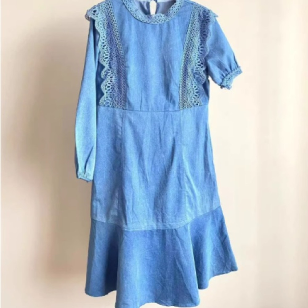 Girls' Light Blue Eyelet-Trim Casual Midi Dress